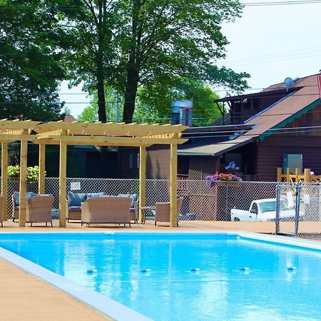Motel Montreal Lake George Exteriér fotografie