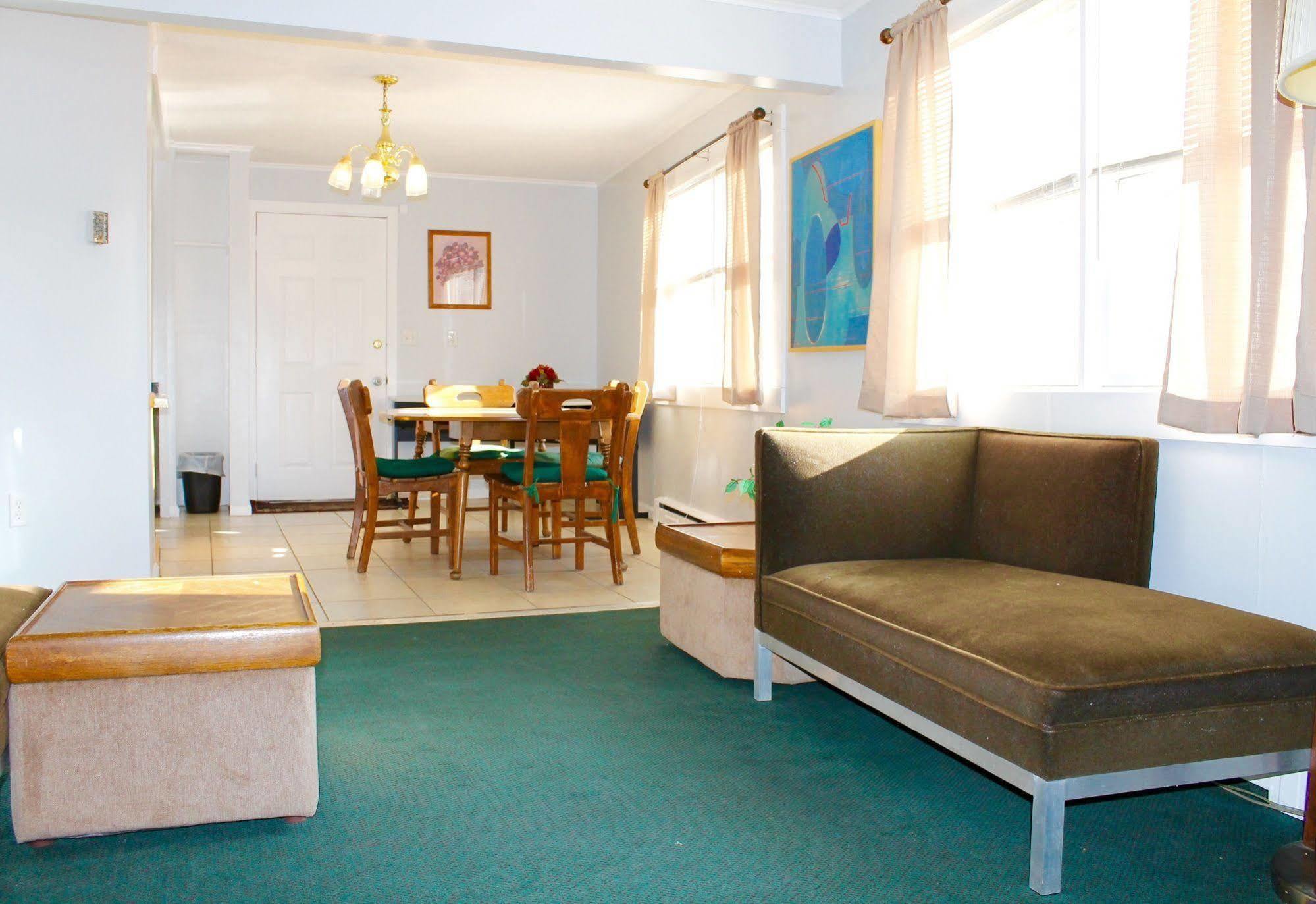 Motel Montreal Lake George Exteriér fotografie
